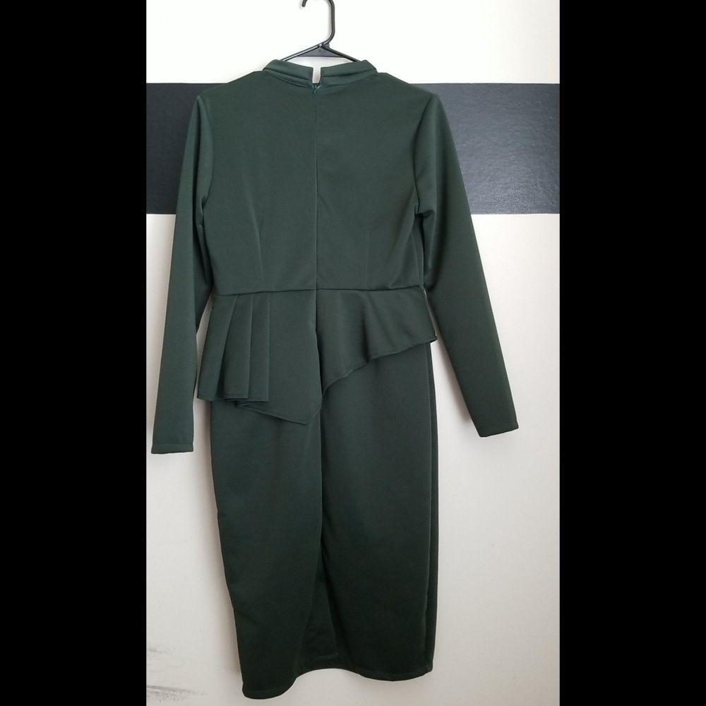 🆕️ LISTING!! BNWOT PUSSYBOW MOCK NECK ASYMMETRICAL PEPLUM PENCIL DRESS - Picture 6 of 12